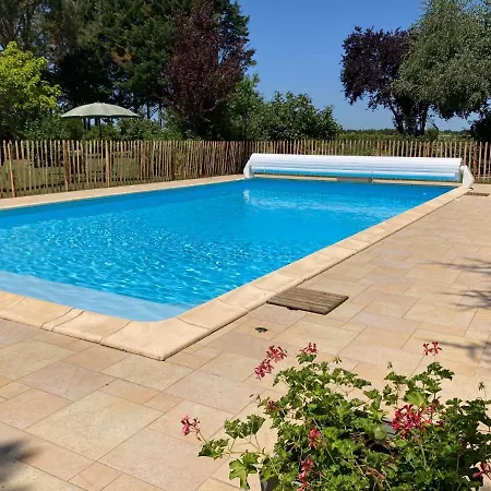 Gites Le Mathelin Lamothe-Montravel Exterior foto
