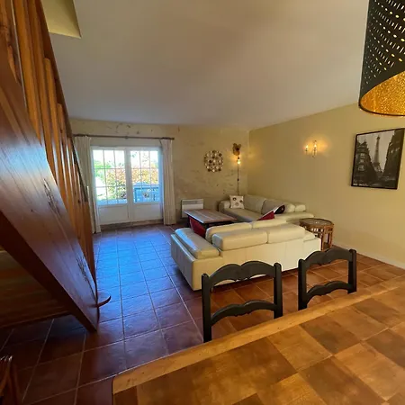 Gites Le Mathelin Lamothe-Montravel Exterior foto